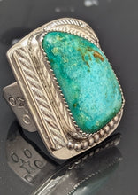 Load image into Gallery viewer, Turquoise 30ct Sterling Silver Ring size 7.5
