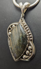 Load image into Gallery viewer, Labradorite Sterling Silver Pendant-40 ct