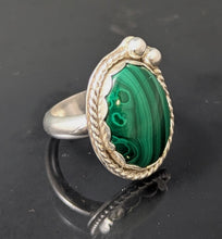 Load image into Gallery viewer, Malachite Sterling Silver Ring size 6